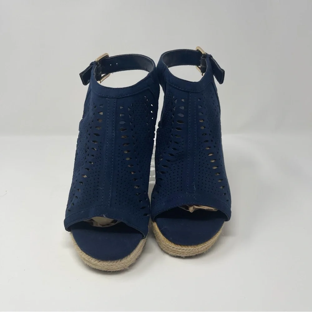 Liz Claiborne peep toe